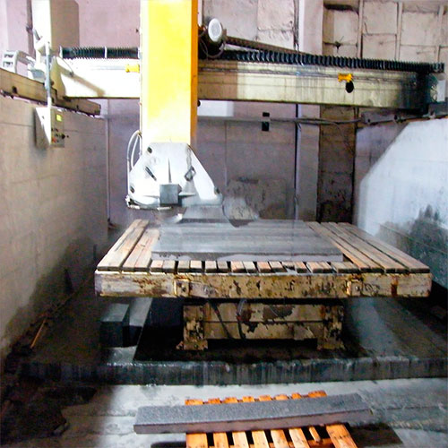 Памятник на могилу фотография