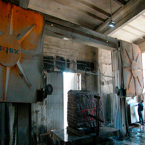 Памятник на кладбище